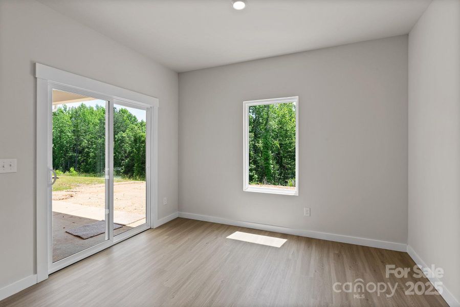 Spacious, unfurnished interior of a new home in Knights Bridge, Richburg (Image 10).