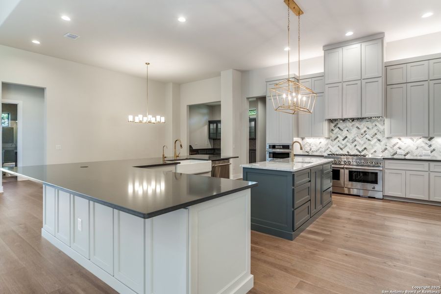 Furnished interior view inside a new home in , Boerne (Image 12).