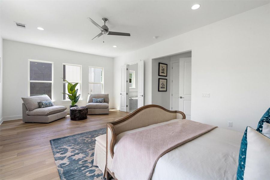 Furnished interior view inside a new home in , Austin (Image 9).