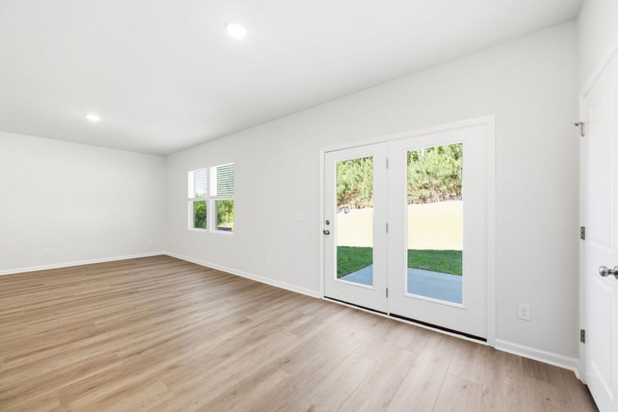 Spacious, unfurnished interior of a new home in Grand Arbor, Blythewood (Image 33).
