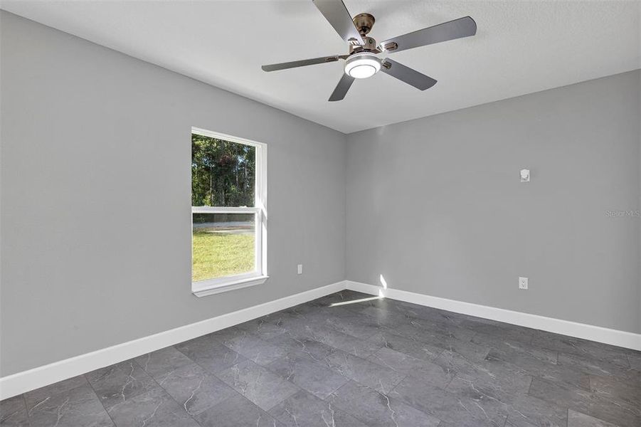 Spacious, unfurnished interior of a new home in , Belleview (Image 19).