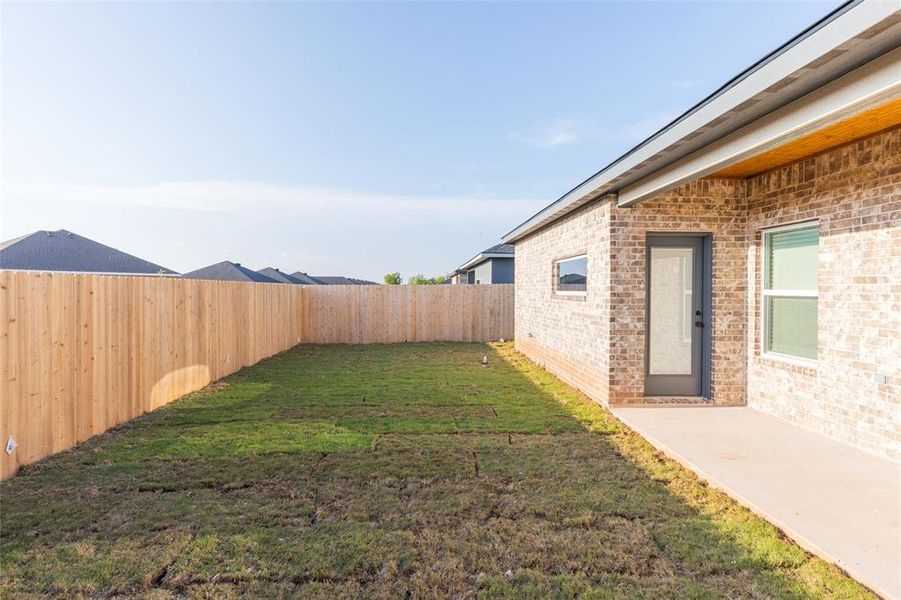 Exterior details and patio area of a home in , Abilene (Image 4).