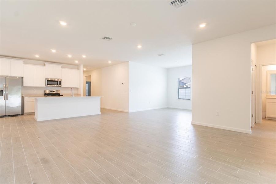 Spacious, unfurnished interior of a new home in Pioneer Ranch, Ocala (Image 38). Spacious, unfurnished interior of a new home in Pioneer Ranch, Ocala (Image 38).