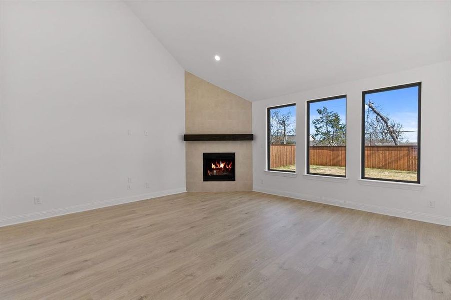 DAL_Saddle Star_Falls_2302 Sarah Drive (13)