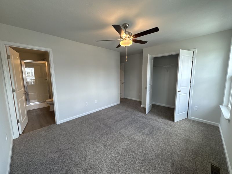 Spacious, unfurnished interior of a new home in Caroleton Townhomes, Grovetown (Image 26).