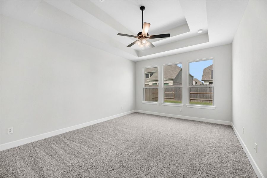 Spacious, unfurnished interior of a new home in Sunterra (Katy ISD), Katy (Image 18). Spacious, unfurnished interior of a new home in Sunterra (Katy ISD), Katy (Image 18).