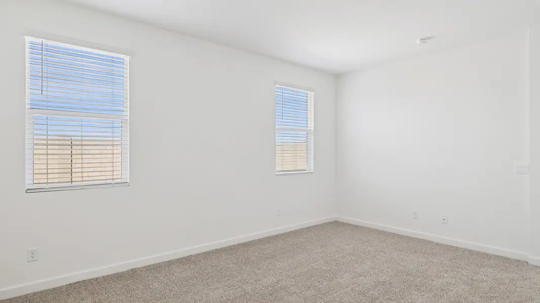 Representative unfurnished interior of a home built from the Apache by D.R. Horton in Zanjero Pass, Glendale (Image 25).