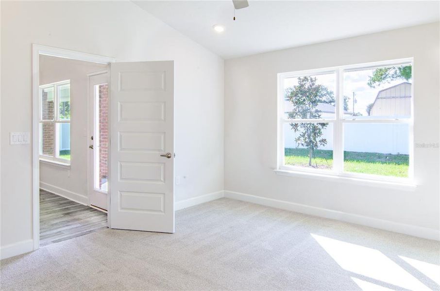 Spacious, unfurnished interior of a new home in , Palm Coast (Image 16).