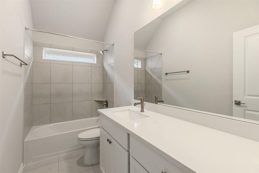 Furnished interior view inside a new home in Brookewater, Rosenberg (Image 10).