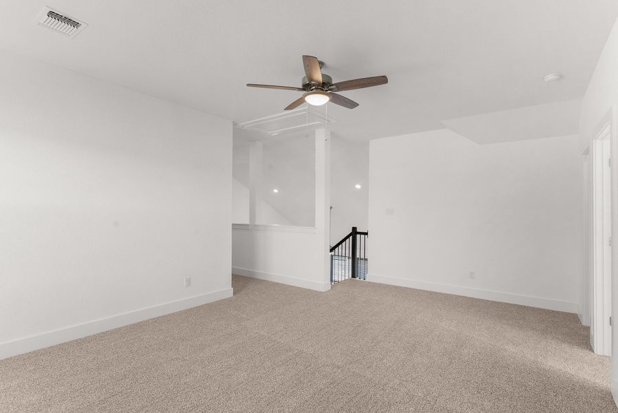 Spacious, unfurnished interior of a new home in Parkside on the River, Georgetown (Image 25).