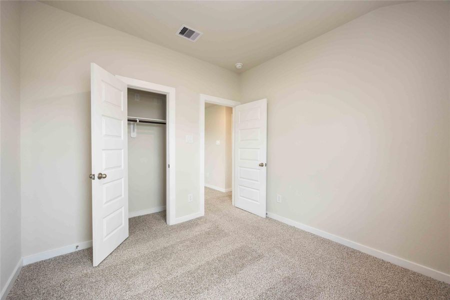 Spacious, unfurnished interior of a new home in The Villages at Westpointe, Dayton (Image 17).