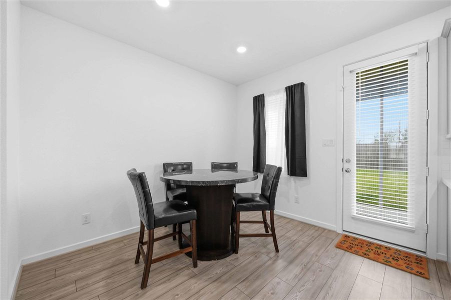 Dining Area Dining Area