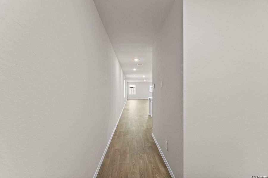 Spacious, unfurnished interior of a new home in Swenson Heights, Seguin (Image 14).