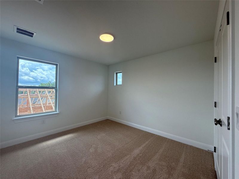 Spacious, unfurnished interior of a new home in Sage Hollow, Kyle (Image 19).