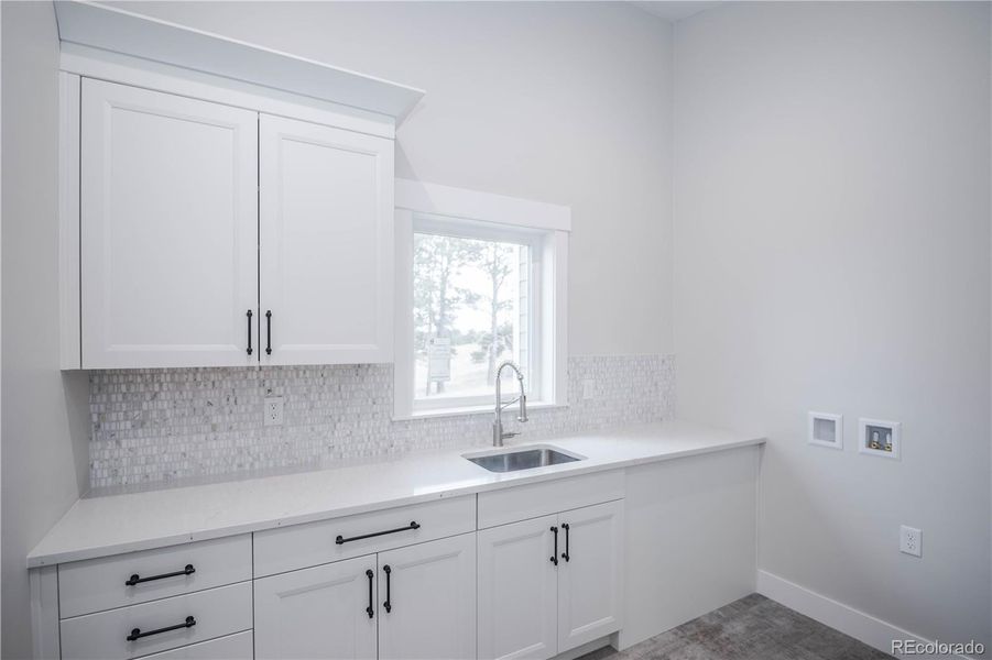 Furnished interior view inside a new home in , Kiowa (Image 14).