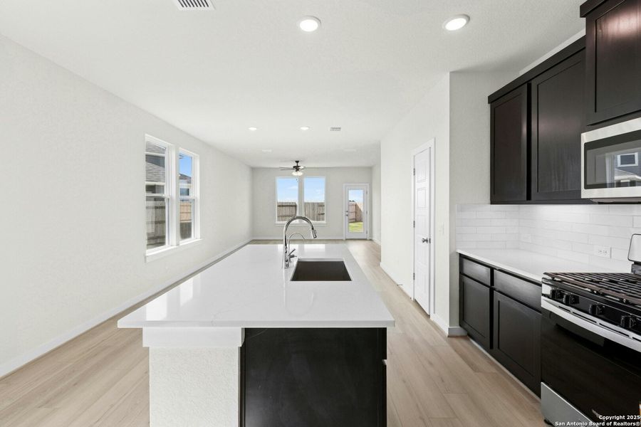Furnished interior view inside a new home in Willowbrook, New Braunfels (Image 8). Furnished interior view inside a new home in Willowbrook, New Braunfels (Image 8).