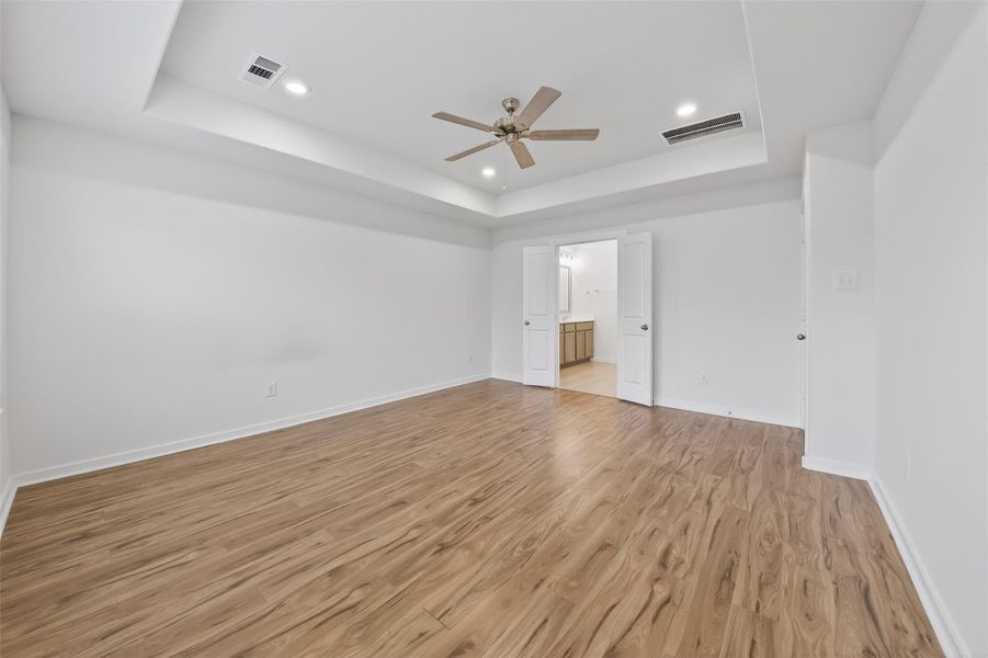Spacious, unfurnished interior of a new home in , Hockley (Image 30).