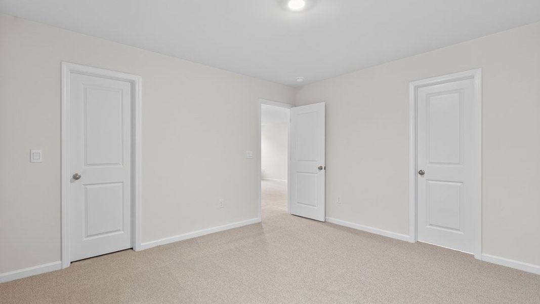 Spacious, unfurnished interior of a new home in Galvins Ridge, Sanford (Image 26).