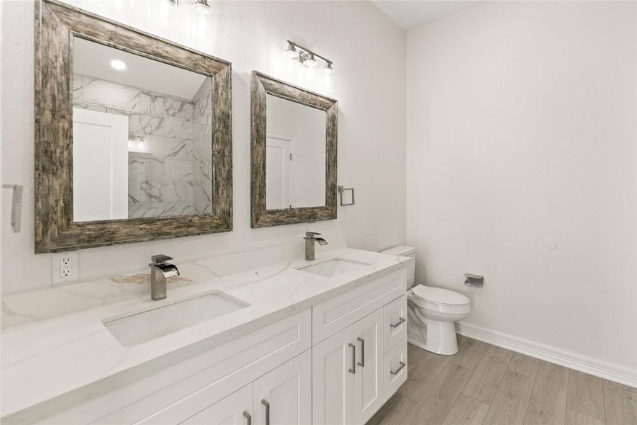 Furnished interior view inside a new home in , Freeport (Image 5).