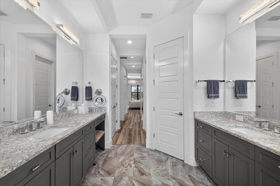 Furnished interior view inside a new home in , Bradenton (Image 49).