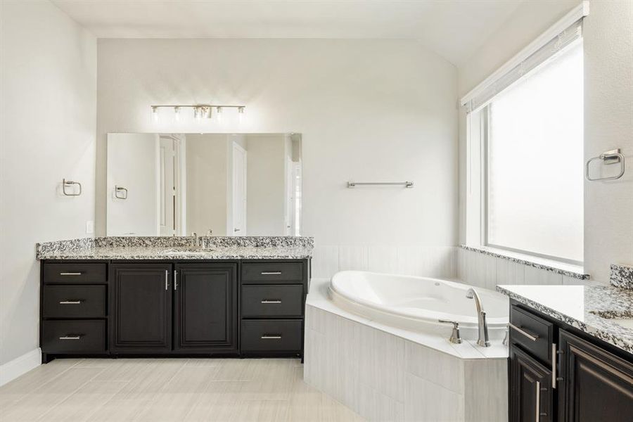 Furnished interior view inside a new home in Ridgepoint, Midlothian (Image 9).