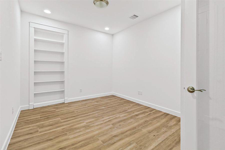Spacious, unfurnished interior of a new home in , Livingston (Image 38). Spacious, unfurnished interior of a new home in , Livingston (Image 38).
