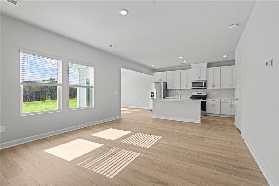 Spacious, unfurnished interior of a new home in Pleasant Brook, Piedmont (Image 14). Spacious, unfurnished interior of a new home in Pleasant Brook, Piedmont (Image 14).