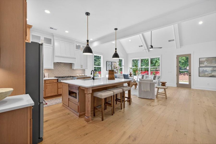 Furnished interior view inside a new home in Livingstone Park, Kennesaw (Image 8).