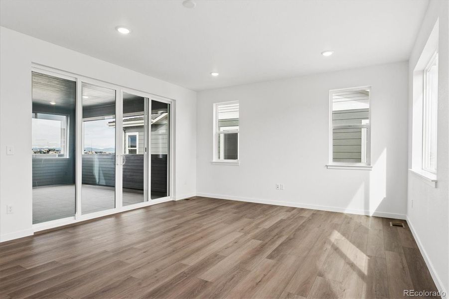 Spacious, unfurnished interior of a new home in The Summit at Meridian, Englewood (Image 15).