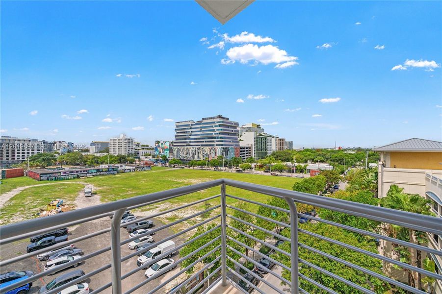 Condo located in Miami, FL showcasing its design and architecture (Image 25). Condo located in Miami, FL showcasing its design and architecture (Image 25).