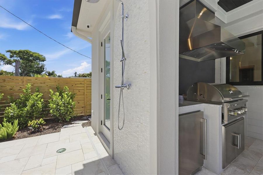 Exterior details and patio area of a home in , Sarasota (Image 43).