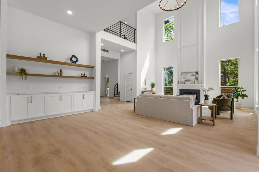 Furnished interior view inside a new home in , Rowlett (Image 11).