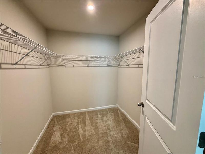 Spacious, unfurnished interior of a new home in , Apopka (Image 33).