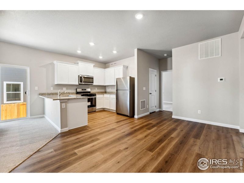 Image 18 of a home in Hidden Creek.