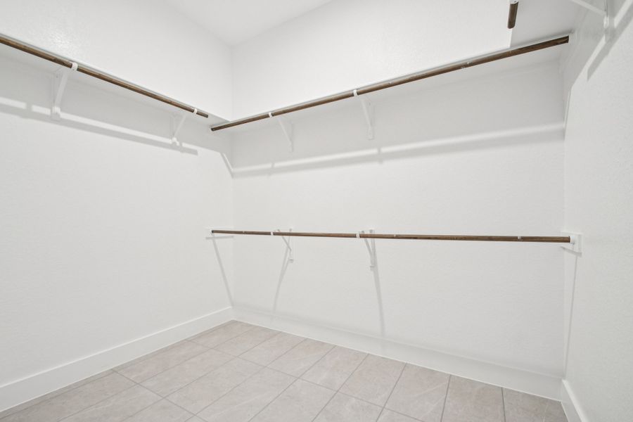 Spacious, unfurnished interior of a new home in Persimmon, Buda (Image 17). Spacious, unfurnished interior of a new home in Persimmon, Buda (Image 17).