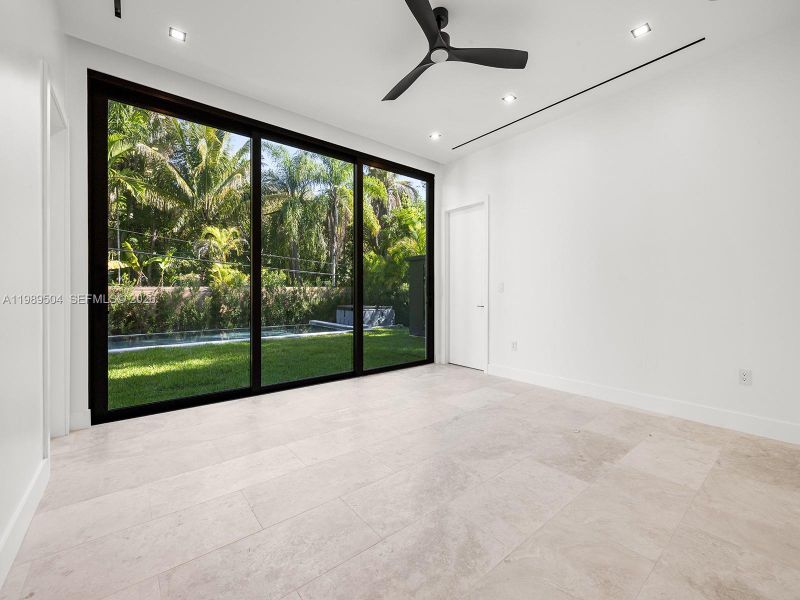 Spacious, unfurnished interior of a new home in , South Miami (Image 16).