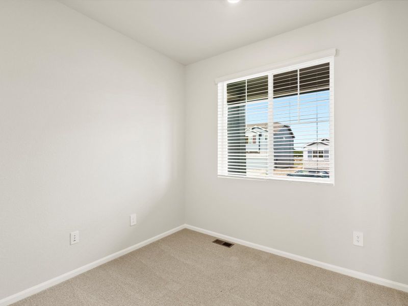 Spacious, unfurnished interior of a new home in Meridian Ranch, Peyton (Image 14).