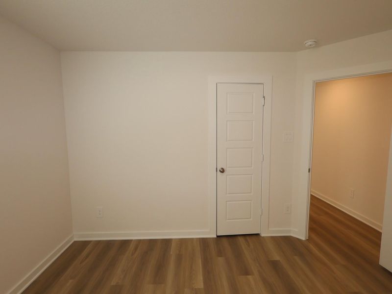 Spacious, unfurnished interior of a new home in Moran Ranch, Willis (Image 33).