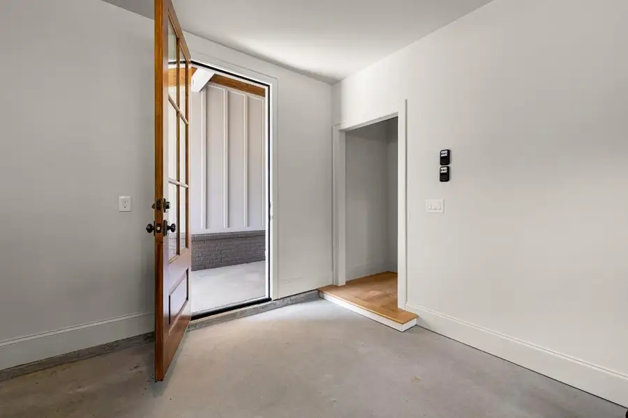 Spacious, unfurnished interior of a new home in , Newnan (Image 35).