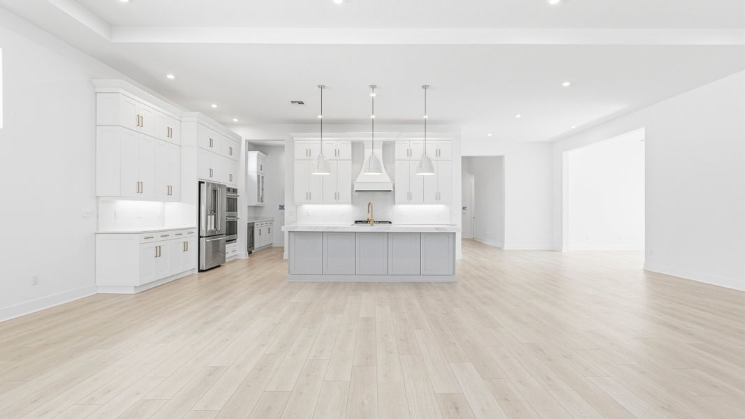 Great Room & Kitchen Great Room & Kitchen