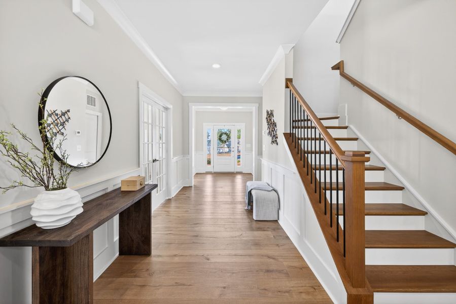 Furnished interior view inside a new home in Edgewater - Harbor Pointe, Lancaster (Image 25).
