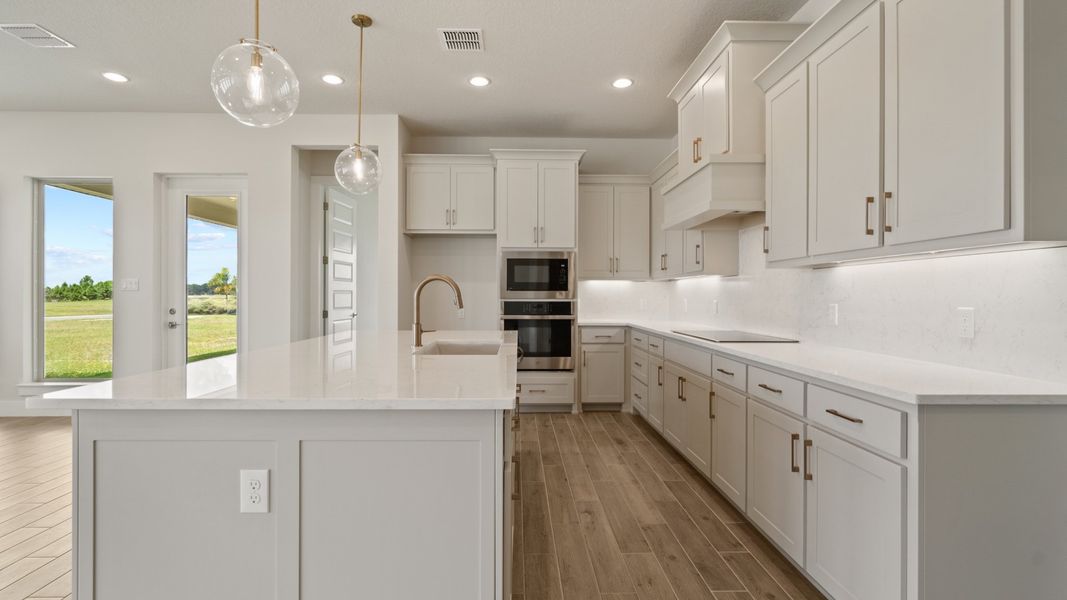 Representative furnished interior of a home built from the 2011F by Perry Homes in Magnolia Bay, Nokomis (Image 18). Representative furnished interior of a home built from the 2011F by Perry Homes in Magnolia Bay, Nokomis (Image 18).