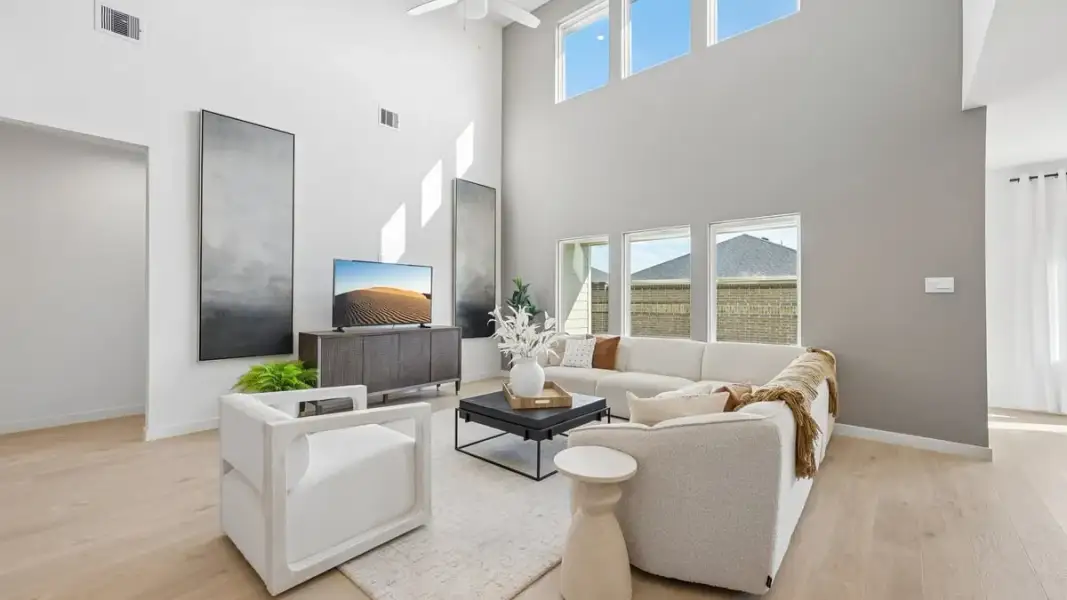 Furnished interior view inside a new home in Evergreen, Rosenberg (Image 4).