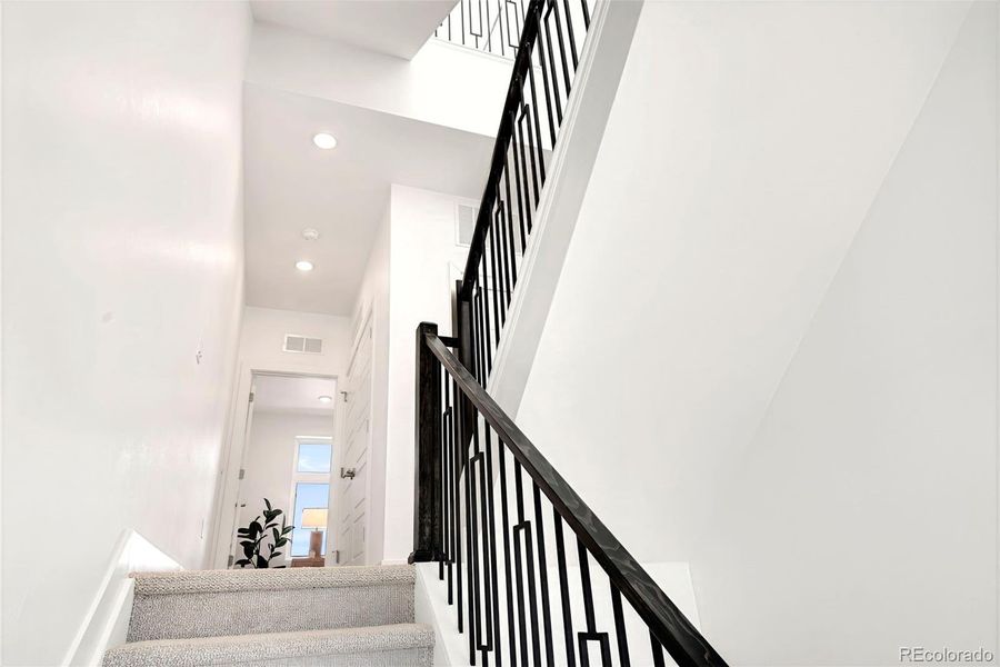 Spacious, unfurnished interior of a new home in , Denver (Image 23).