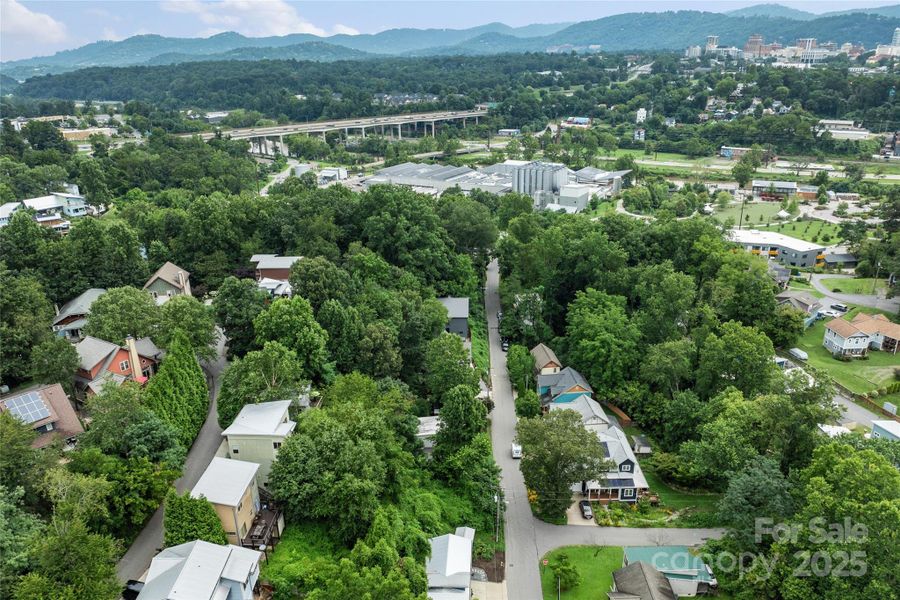 Image 29 of a home in .