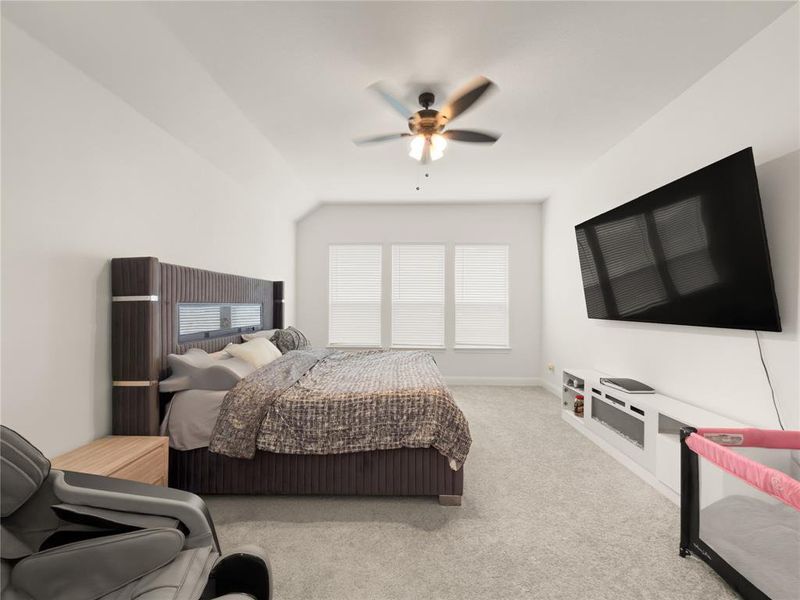 Furnished interior view inside a new home in Belle Meadows, Cleburne (Image 17).