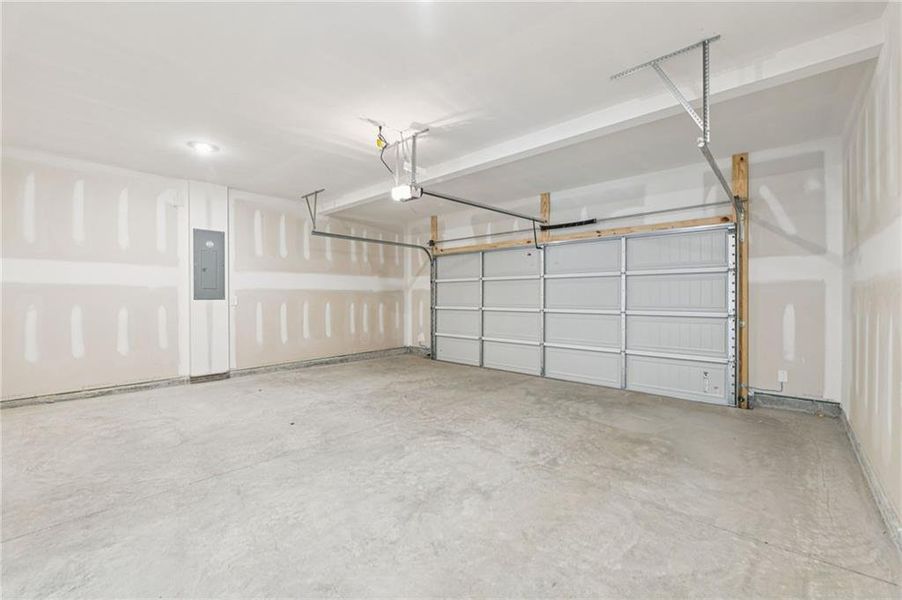 Spacious, unfurnished interior of a new home in Preserve at Mountain Creek, Pendergrass (Image 42).