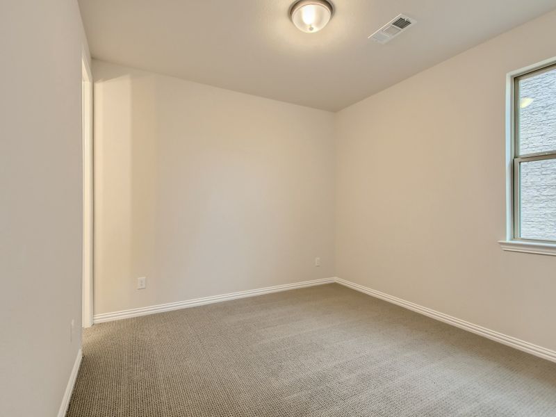 Plan 1530 Bedroom Representative Photo Plan 1530 Bedroom Representative Photo