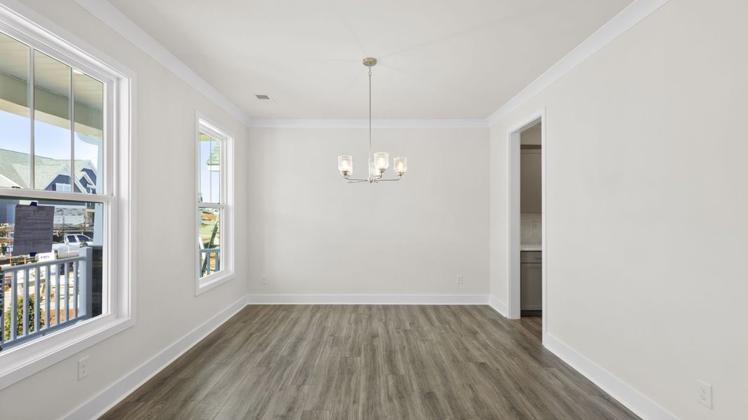Spacious, unfurnished interior of a new home in Hemlock, Williamston (Image 16).