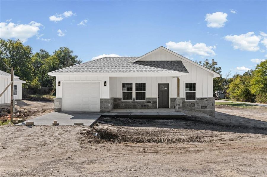 In-progress construction of a new home in , Moody, TX (Image 17). In-progress construction of a new home in , Moody, TX (Image 17).